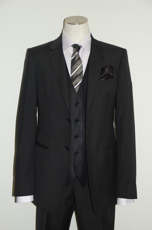 EMPORIO ARMANI (エンポリオアルマーニ) スーツ size48 BLACK トータルコーディネート B – MINERVA Re;use Product